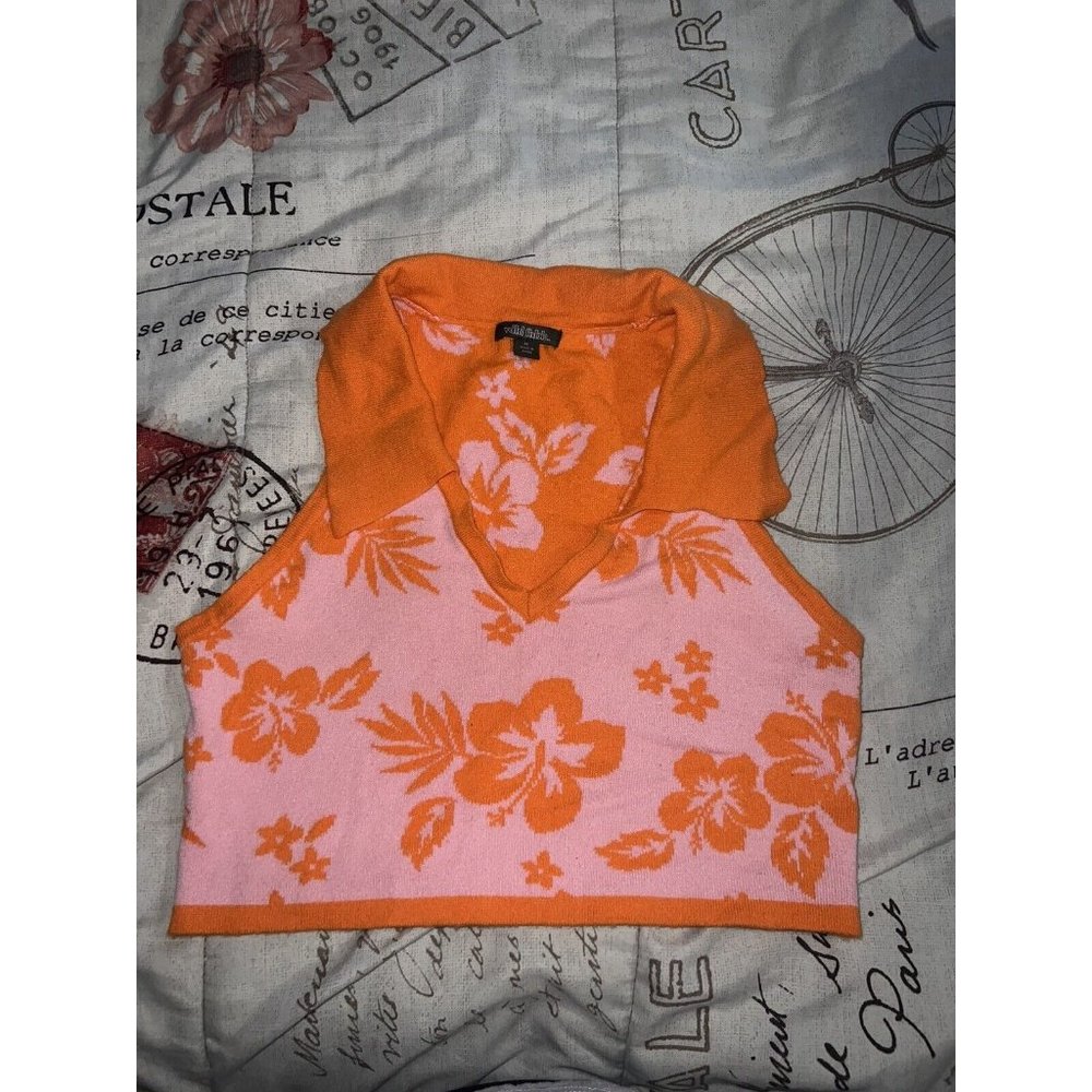 Wild Fable MEDIUM Knit Sweater Crop Top Pink Orange Tropical‎ Hawaiian Floral
